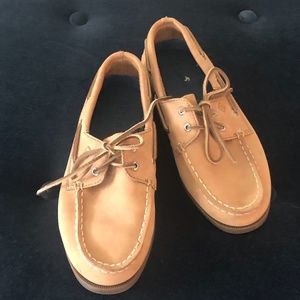 Sperry’s Top Sider Big Kid Sz 2.5 M